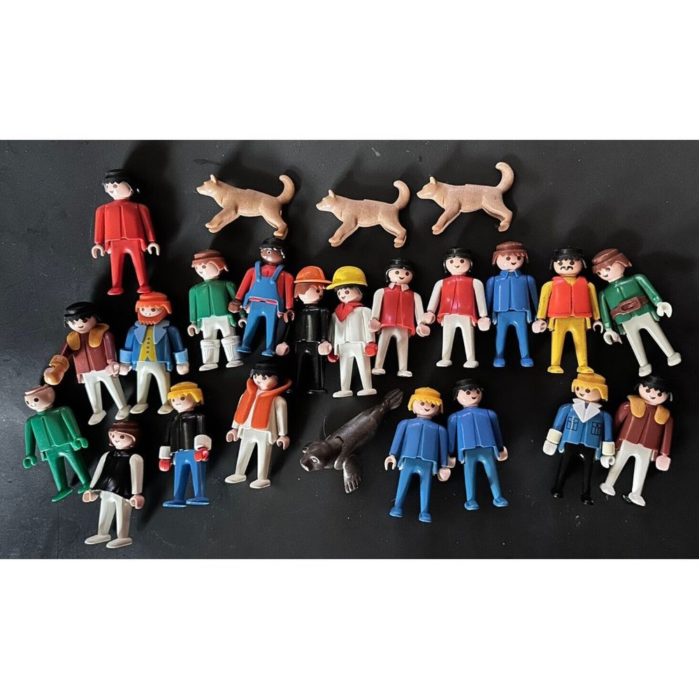 Vintage 1974 Geobra Playmobile Figures And animals Set‎